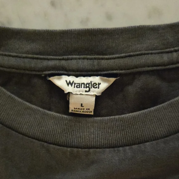 Wrangler Tiger Graphic Tee - Black and Brown - Picture 2 of 2